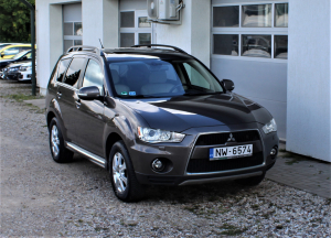 Mitsubishi OUTLANDER D