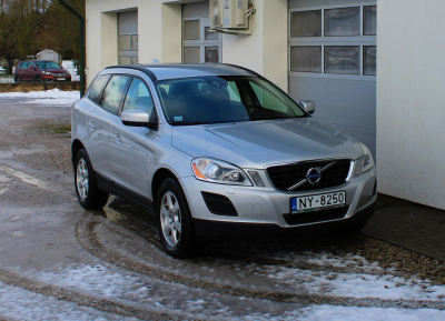 Pārdod Volvo XC60 2.0D